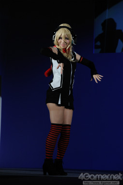 TGS 2012200̾ᤤץ쥤䡼ޤäCOSPLAY COLLECTION NIGHTTGSפեȥݡ