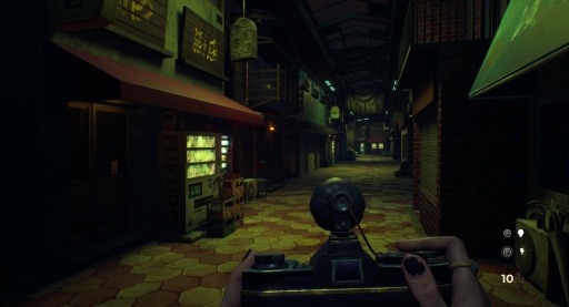 画像ギャラリー No.001のサムネイル画像 / 心理ホラー「SOMBRAS: negative frames」，12月のリリースを前にデモが進化。濃い霧の表現と“おかしな日本語”の看板が見どころ