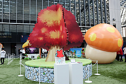 画像ギャラリー No.045のサムネイル画像 / 「メイプルストーリー」のオフラインイベント「2025 Super Maple Party」開催。新職業“緋眼の旅人”「レン」と2025冬アップデート「ASSEMBLE」が発表に