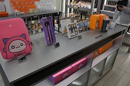 画像ギャラリー No.016のサムネイル画像 / 「メイプルストーリー」土産を買うのにもよさそう。メイプル仕様の常設PCカフェを韓国で見学。コミュニティ活性化のため,オフライン施策にも注力