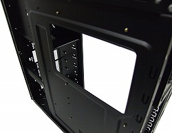 画像集#015のサムネイル/Antecのゲーマー向け新型PCケース，「Six Hundred SE」国内発売