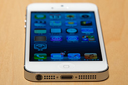 AppleiPhone 5פܹϪµեȥݡȷǤϤ