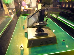 E3 2012Razer֡˿ޥRazer TaipanפȡMechWarrior Onlineѥȥ餬Ÿ