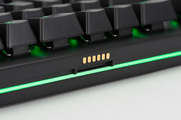 Razer Huntsmanץӥ塼ȯѤߤܸǥǡOpto-MechanicalץåμϤ