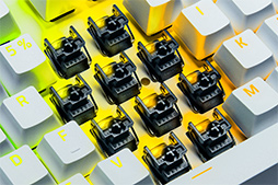 画像ギャラリー No.005のサムネイル画像 / Razerのラピドリ&SOCD対応キーボードが8Kポーリングレートに進化。「Huntsman V3 Pro 8KHz」が発表に