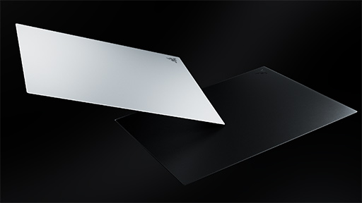 画像ギャラリー No.002のサムネイル画像 / 世界最薄を謳う約1.9mm厚の極薄型ガラス製マウスパッド「Razer Atlas Pro」登場