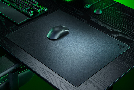 画像ギャラリー No.004のサムネイル画像 / 世界最薄を謳う約1.9mm厚の極薄型ガラス製マウスパッド「Razer Atlas Pro」登場