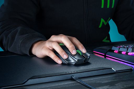 画像ギャラリー No.005のサムネイル画像 / Razerの多ボタンマウスが最新スペックを盛り込んで復活！ 「Naga V3 Pro」が発表に
