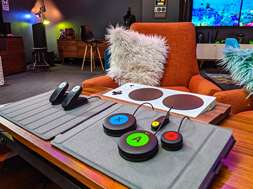 㳲ĥ桼ǤȤXbox Adaptive Controller׸ϥǥХåȤLogitech Gȯɽ