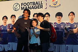 画像ギャラリー No.003のサムネイル画像 / 「Football Manager 27」特設ブースがMUFGスタジアムに登場。元日本代表の中澤佑二さんが，選手をその気にさせる監督の共通点を語った