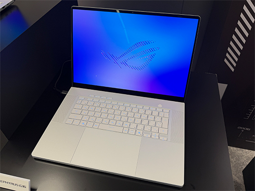 画像ギャラリー No.013のサムネイル画像 / コジプロコラボ2-in-1 PCや2画面搭載ノートPCに注目。ASUSが2026年の最新ゲーマー向けPCを披露