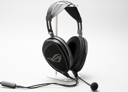 画像ギャラリー No.002のサムネイル画像 / 一度は体験したい平面駆動型スピーカー+開放型のゲーミングヘッドセット「ROG Kithara」をレビュー