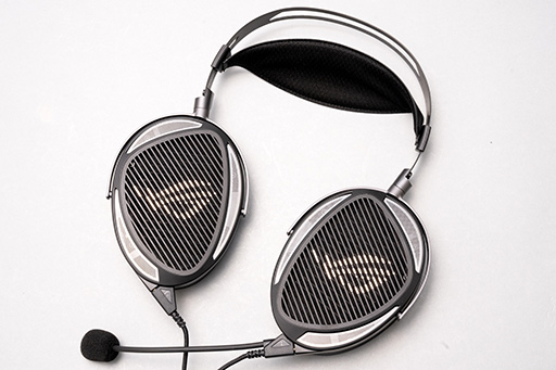 画像ギャラリー No.005のサムネイル画像 / 一度は体験したい平面駆動型スピーカー+開放型のゲーミングヘッドセット「ROG Kithara」をレビュー