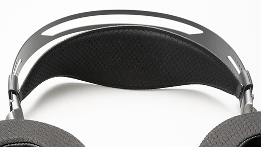 画像ギャラリー No.011のサムネイル画像 / 一度は体験したい平面駆動型スピーカー+開放型のゲーミングヘッドセット「ROG Kithara」をレビュー