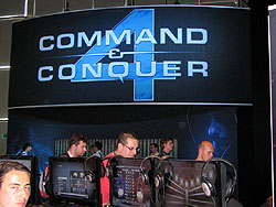 Gamescomŷȯɽ줿Command & Conquer 4פγפEA֡ȯɽ꡼̤Ƥ٤Ƥε