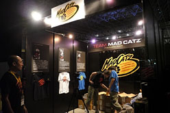 TGS 2011ϥޥȤɤΥեȥå󤬳Ť줿Mad Catz֡ꥲȤоʡˤΥեȥݡȤǺ