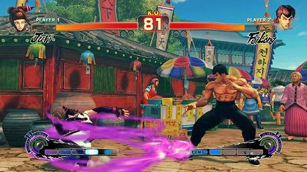 画像集#002のサムネイル/日本各地で開かれる「スーパーストリートファイターIV」の店頭体験会に急げ。そこで“油まみれの親父”と“キツめなテコンドー美女”の技を体験するんだ