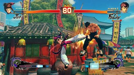 画像集#011のサムネイル/日本各地で開かれる「スーパーストリートファイターIV」の店頭体験会に急げ。そこで“油まみれの親父”と“キツめなテコンドー美女”の技を体験するんだ