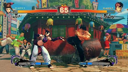 画像集#014のサムネイル/日本各地で開かれる「スーパーストリートファイターIV」の店頭体験会に急げ。そこで“油まみれの親父”と“キツめなテコンドー美女”の技を体験するんだ