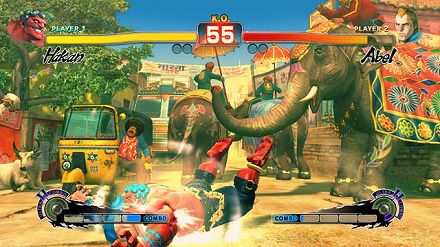 画像集#024のサムネイル/日本各地で開かれる「スーパーストリートファイターIV」の店頭体験会に急げ。そこで“油まみれの親父”と“キツめなテコンドー美女”の技を体験するんだ