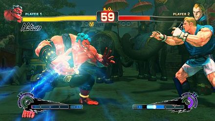画像集#034のサムネイル/日本各地で開かれる「スーパーストリートファイターIV」の店頭体験会に急げ。そこで“油まみれの親父”と“キツめなテコンドー美女”の技を体験するんだ