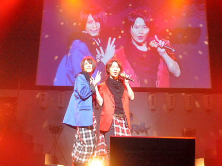 画像ギャラリー No.005のサムネイル画像 / 熱き武将達が再び集結！　ライブ，トーク，ゲーム大会と，大いに盛り上がった「バサラ祭2011〜夏の陣〜」の模様をレポート