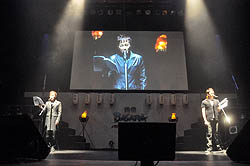 画像ギャラリー No.007のサムネイル画像 / 熱き武将達が再び集結！　ライブ，トーク，ゲーム大会と，大いに盛り上がった「バサラ祭2011〜夏の陣〜」の模様をレポート