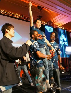 [EVO2012]ϻϼJoey Mr. Wizard CuellarʹƮॷΤޤǤȤ줫顣ܿγ鿶֤EVO2012