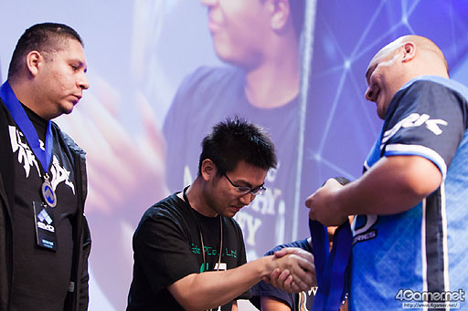 EVO2015ϡŴ7פǥΥ꤬ŪͥUMvC3פǤCrossRF꤬ǽη辡ȡʥȤضʤ᤿EVO2ܤޤȤ