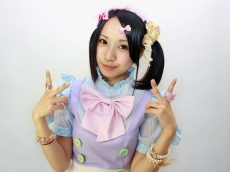 画像集#002のサムネイル/「それゆけ！ ぶるにゃんマン Portable ～とりもどせ！あいとせいぎときぼうのつにゃ缶～」の店頭体験会が実施に。メイド喫茶とのタイアップ情報も