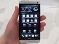 ܤϡHTC J ONEפȡXperia ULסKDDI2013ǯƥǥΥޡȥե4ʤȯɽ