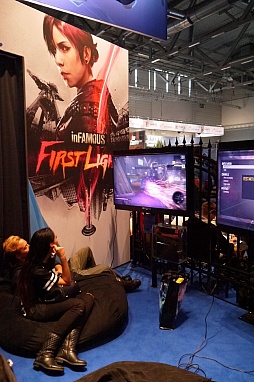 gamescomϤҤŨݤ³륷ץʳڤinFAMOUS First LightפBattle Arena⡼ɤθƤ