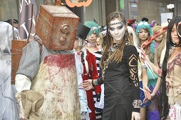 ֥֥쥤פΥ꡼㡼ãɤ˽иץߥ饤֤Ԥ줿֥֥쥤  ڲ Presents Shinjuku Magic of Halloweenפݡ