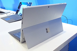  No.009Υͥ / ܥޥեȡSurface Pro 4פ1112˹ȯ䡣ϥ2-in-1 PCΡSurface Bookפ2016ǯƬ