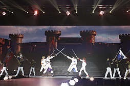 ���������꡼ No.064�Υ���ͥ������ / �֥���֥�ե���2025�ץե��ȥ�ݡ��ȡ������ˤϡȵ�������ȯ���ɤ⡣���ȥ饯������Ÿ��ʪ�����ơ������٥�Ȥ��ڤ��᤿�����ͻҤ�Ҳ�