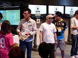 画像集#008のサムネイル/「WORLD CLUB Champion Football 2012-2013 Ver.2.0」の公式大会「The 9th PRE WCCF CUP WINNER'S CUP」の模様をレポート。11月開催の全国大会のキップはどの監督の手に