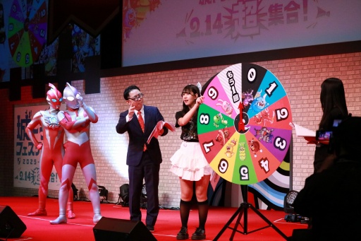 画像ギャラリー No.024のサムネイル画像 / 「城ドラフェスティバル2025-2026 〜2.14“超”集合〜」会場レポート。ウルトラマンVS. バルタン星人のヒーローショー,白熱の大会で大賑わい