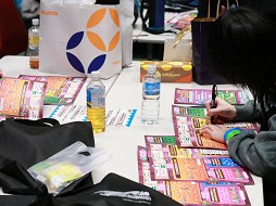 画像ギャラリー No.031のサムネイル画像 / 「城ドラフェスティバル2025-2026 〜2.14“超”集合〜」会場レポート。ウルトラマンVS. バルタン星人のヒーローショー,白熱の大会で大賑わい