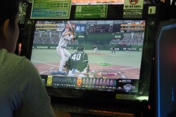 画像集#006のサムネイル/アーケードTCG「BASEBALL HEROES 2014」のロケテストが本日開始。100人を超えるファンが集まった会場の模様を，新要素の概要と共にお届け