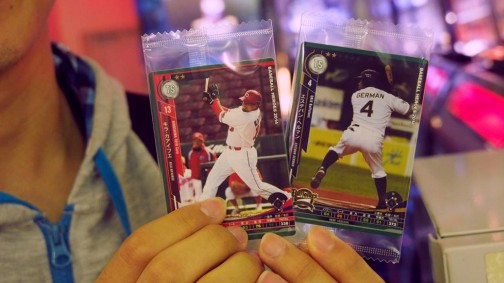 画像集#012のサムネイル/アーケードTCG「BASEBALL HEROES 2014」のロケテストが本日開始。100人を超えるファンが集まった会場の模様を，新要素の概要と共にお届け
