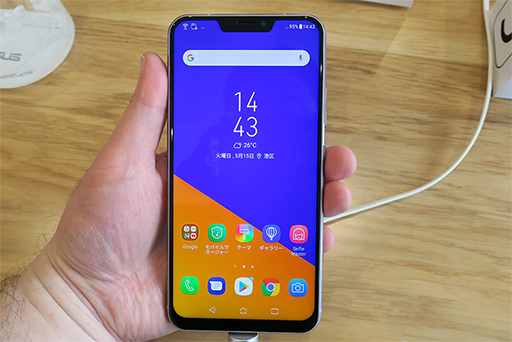 ASUSSIMåե꡼ޡȥեZenFone 5ץ꡼ȯ䡣ϥɤ饨ȥ꡼ޤǤη3ʤѰ