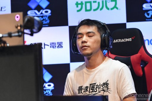 EVO Japanϼ̿ȶ˿֤Day3ϥݡȤޤȤᡣŴ7ס֥V AEפʤ4η辡Ԥ졤3֤ˤ錄Ʈ夹