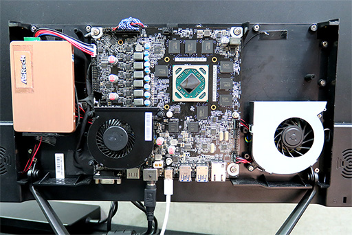 ǯASRockThunderbolt 3䤷 Thunderbolt 3бX570ޥܡɤRX 570ܤγդեåɤϪ