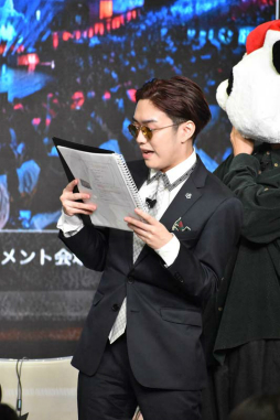画像集 No.073のサムネイル画像 / 「Identity V」初の公式リアルイベント「IdentityV 公式オフ会 〜CHRISTMAS PARTY〜」をレポート。約7時間にわたる壮大なオフ会