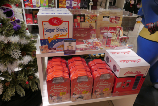 画像ギャラリー No.034のサムネイル画像 / 「Fallout」の世界を楽しめるコラボカフェが東京・大阪・仙台・札幌でスタート。リアル「ヌカ・コーラ」も堪能できた内覧会をレポート