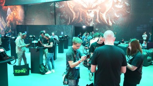 gamescomȯɽ줿ФSwitchǡDiablo III: Eternal Collectionפ򤵤äץ쥤󥿥ȤͷDiabloϤʤʤ⡩