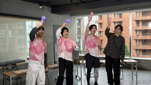 画像ギャラリー No.008のサムネイル画像 / “スタフォニ”直前配信「くわPスタジオTRIP」で4曲の新曲を発表! キャスト&桑原 聖Pが語る舞台裏と制作のこだわり