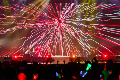 画像ギャラリー No.007のサムネイル画像 / フルキャスト出演！　色彩が弾けるような花々が咲き誇る最高に輝く3日間。「スタフォニ」4th 全公演レポート