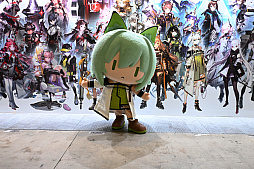 ���������꡼ No.017�Υ���ͥ������ / �֥������ʥ��ġ�6��ǯ��ǰ���٥�ȥ�ݡ�����ε���Х롼��ϥܥ�Ũ�Υ��������ƥ�����Ϥ�Ƹ�����������ޤ�Ÿ��