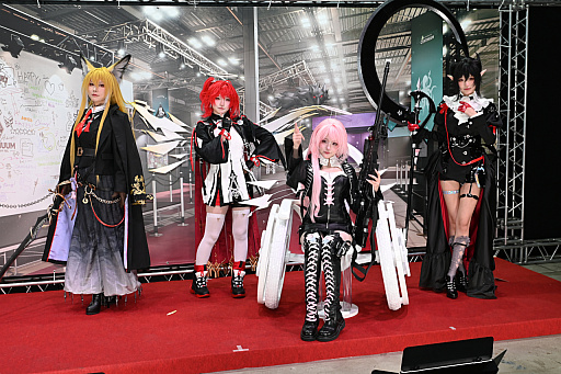 ���������꡼ No.029�Υ���ͥ������ / �֥������ʥ��ġ�6��ǯ��ǰ���٥�ȥ�ݡ�����ε���Х롼��ϥܥ�Ũ�Υ��������ƥ�����Ϥ�Ƹ�����������ޤ�Ÿ��